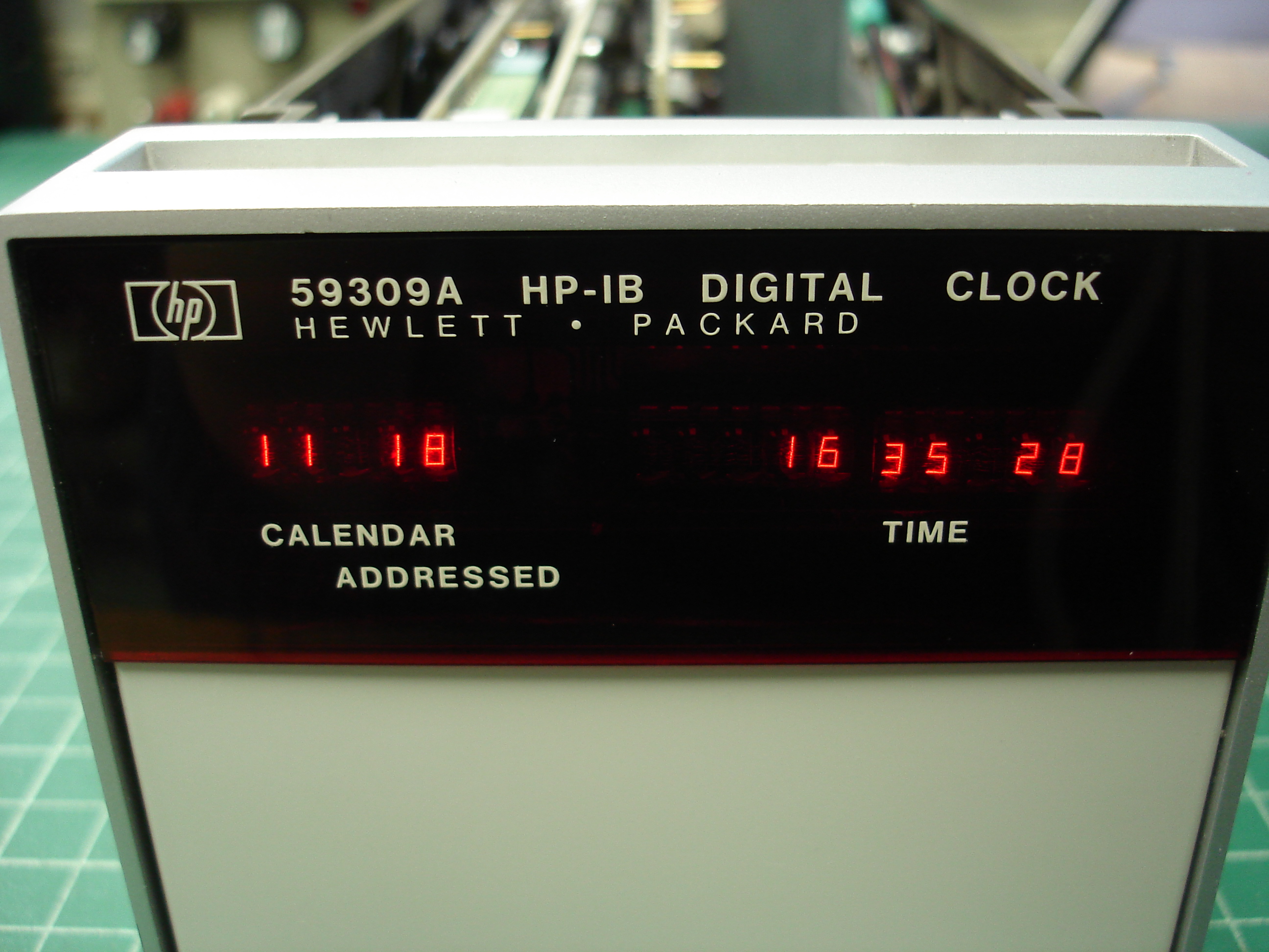 Cleaning up a HP 59309A Digital Clock